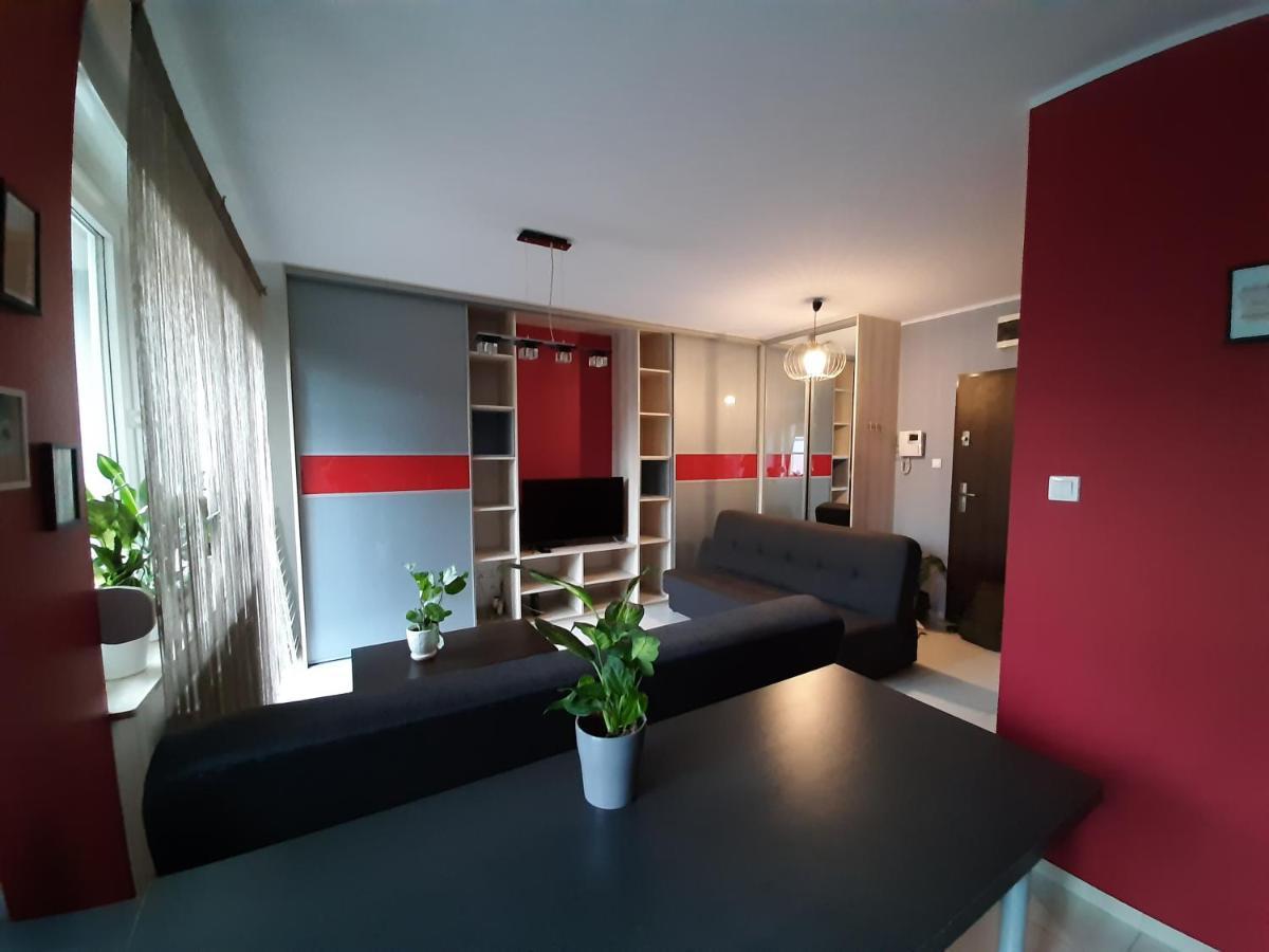Apartament Di Trevi - Klimatyzacja Apartment วรอตซวาฟ ภายนอก รูปภาพ