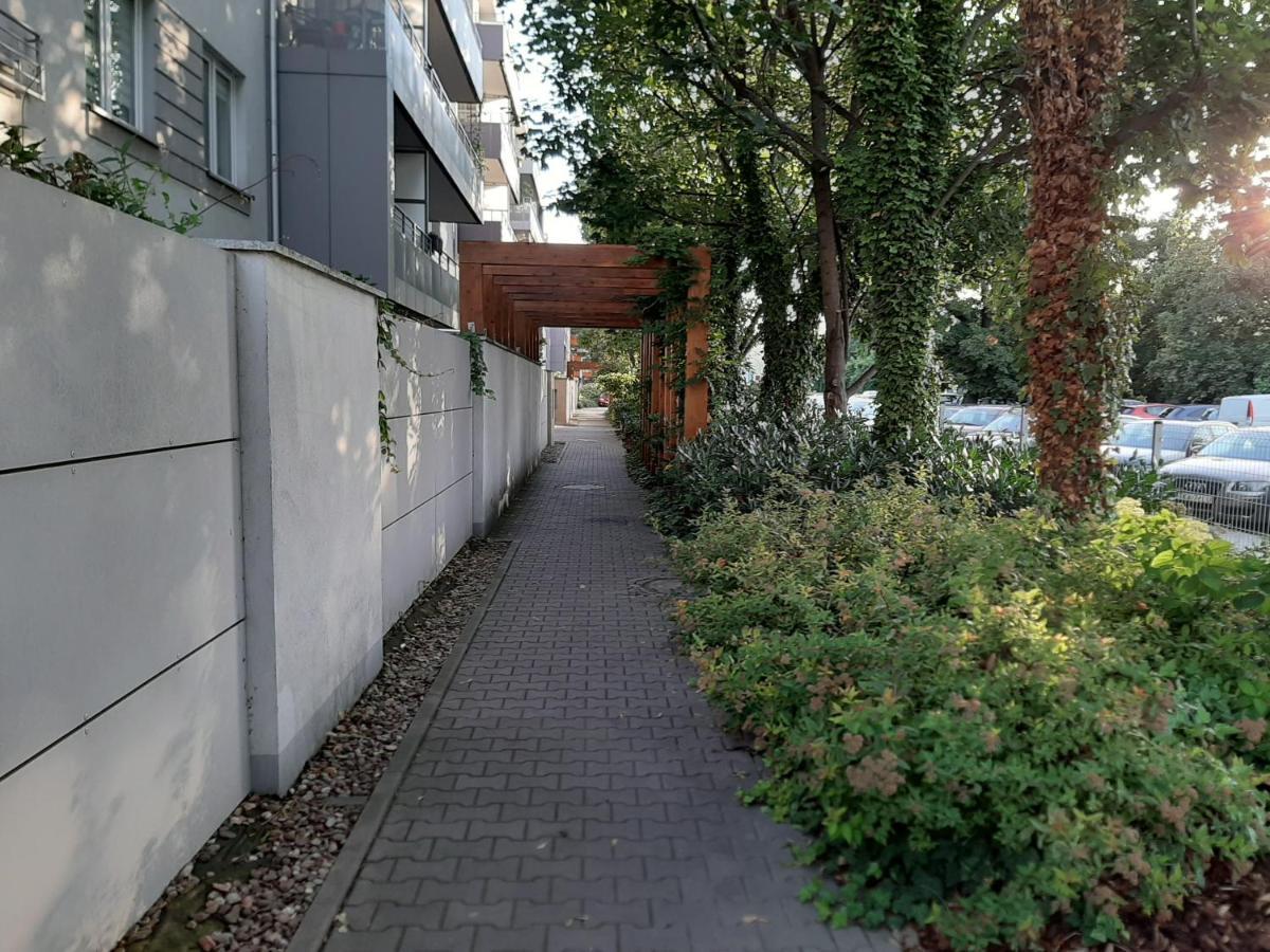 Apartament Di Trevi - Klimatyzacja Apartment วรอตซวาฟ ภายนอก รูปภาพ